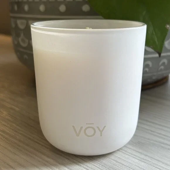 NEW VOY Fragrance Oak Aged Cognac Black Fig Soy Candle Tobacco Frankincense Gift - Picture 6 of 7